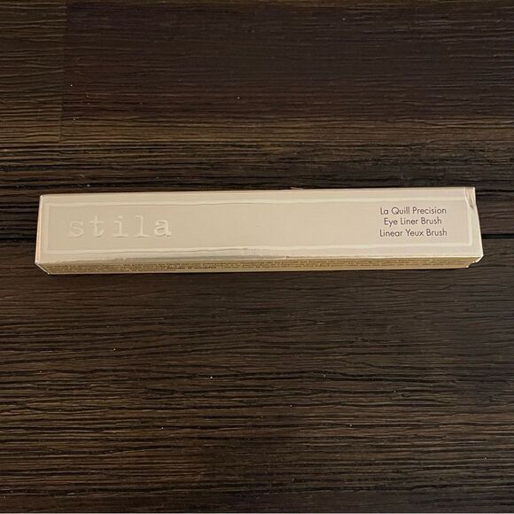 Stila La Quill Precision Eyeliner Brush New in Box! - Picture 1 of 3